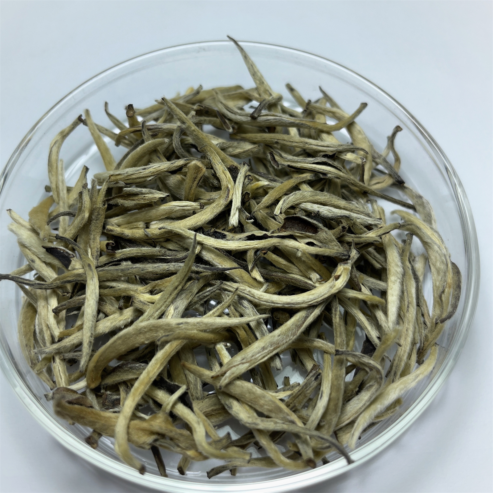 云南白毫(云南白毫银针的功效与作用)